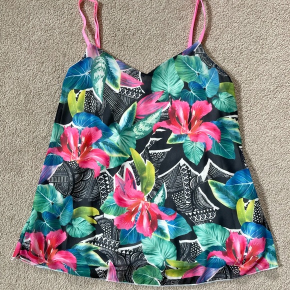 Tropical Print Dressy Tank Top - Picture 3 of 5